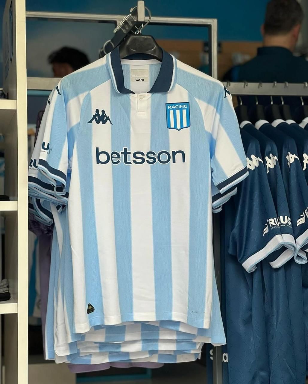 nueva camiseta titular de racing 2025 alternativa de regalo